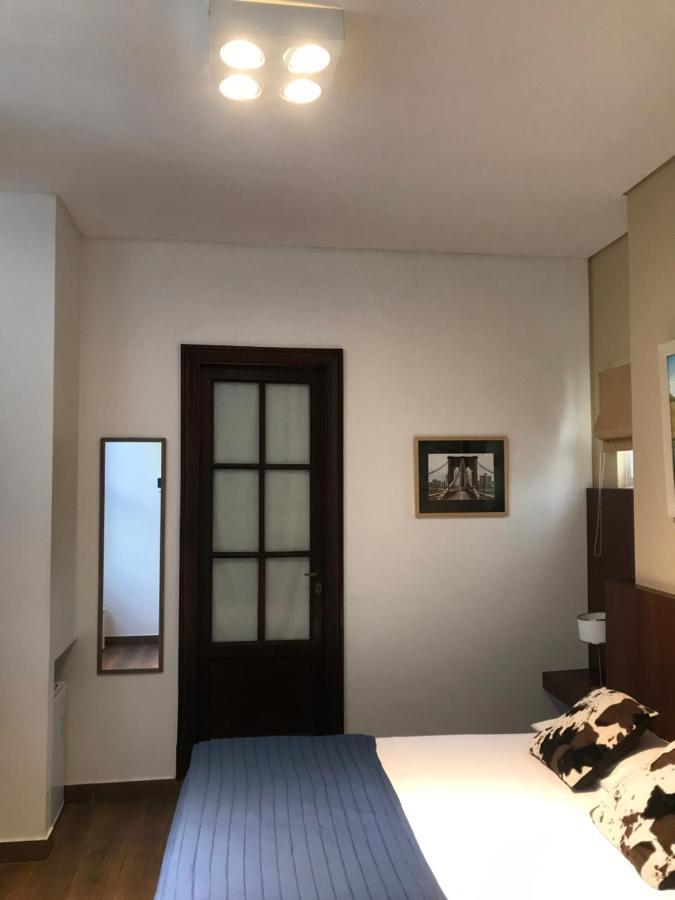 Departamento completo y Habitaciones en Suite Balcarce Ciudad Autónoma de Ciudad Autónoma de Buenos Aires Exterior foto