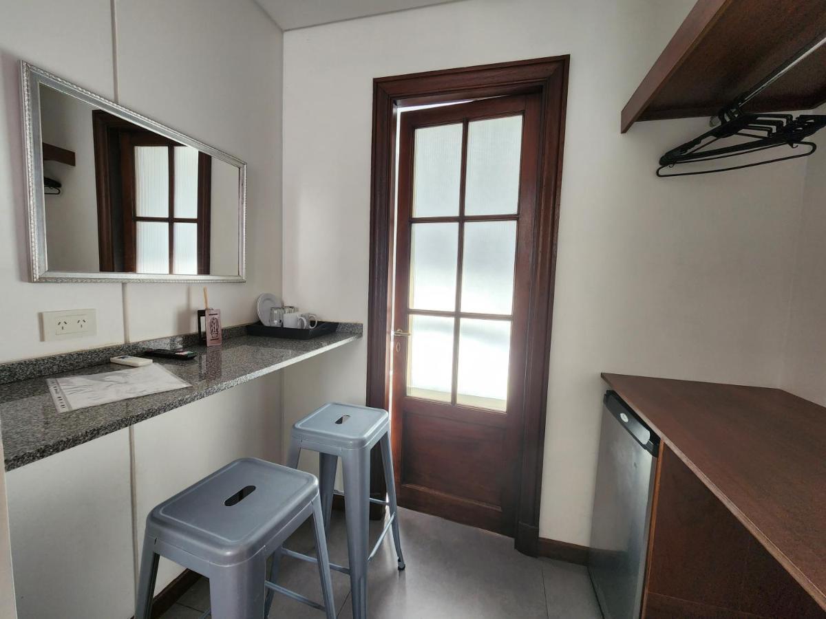 Departamento completo y Habitaciones en Suite Balcarce Ciudad Autónoma de Ciudad Autónoma de Buenos Aires Exterior foto