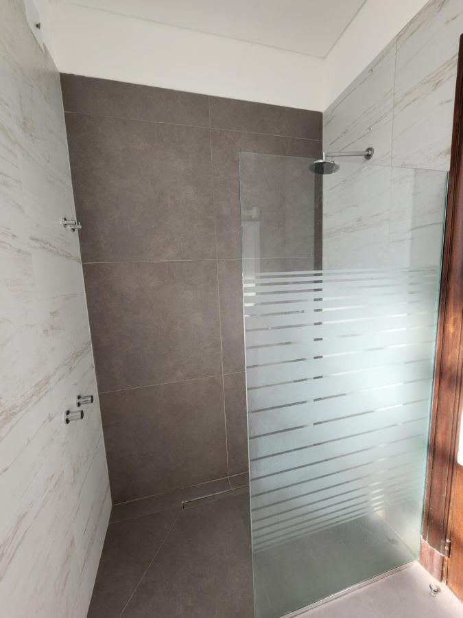 Departamento completo y Habitaciones en Suite Balcarce Ciudad Autónoma de Ciudad Autónoma de Buenos Aires Exterior foto